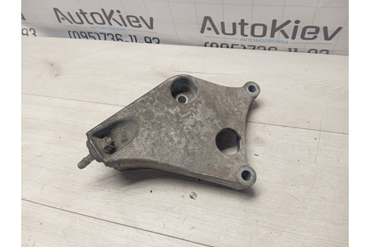 Кронштейн двигателя левый BMW F34 22116788611