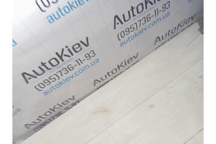 Захист гальмівного диска переднього правого Audi A8 D4 2010-2017 4H0615312d
