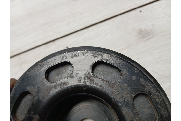 Шків колінвала демпферний 6 струмків VW Golf 1.4TSI 04C105243D