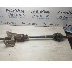 Привід піввісь передня права Nissan Leaf 2013-2015