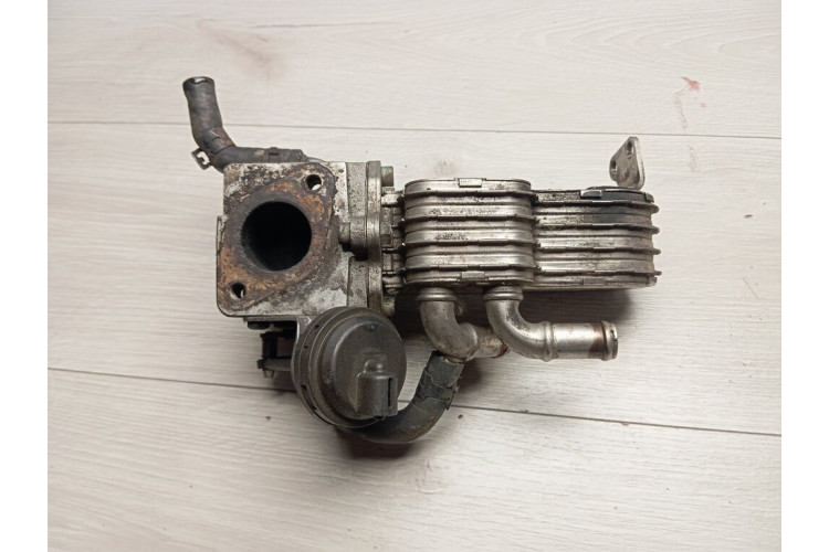 Радиатор выхлопных газов EGR 3.0TDI Audi A6 C6 2004-2011 059131512g Радиатор выхлопных газов EGR 3.0TDI Audi A6 C6 2004-2011 059131512g