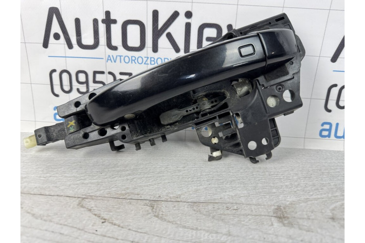 Ручка дверей хром keyless чорна Audi Allroad quattro 2012-2019 4H0837205A