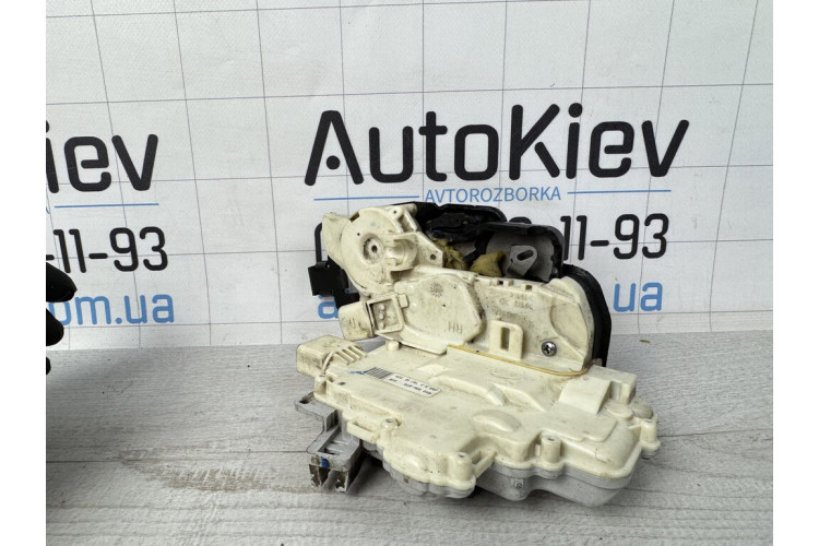 Замок дверей задньої правої Audi A8 [4H] 2010-2017 4h0839016