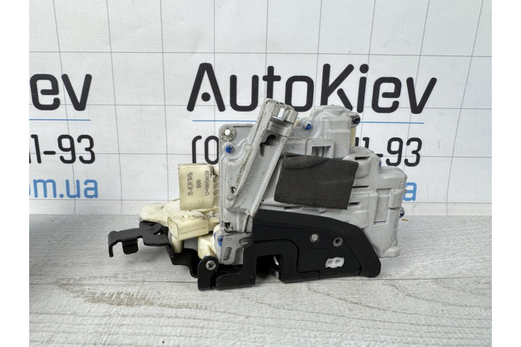 Замок дверей задньої правої Audi A8 [4H] 2010-2017 4h0839016