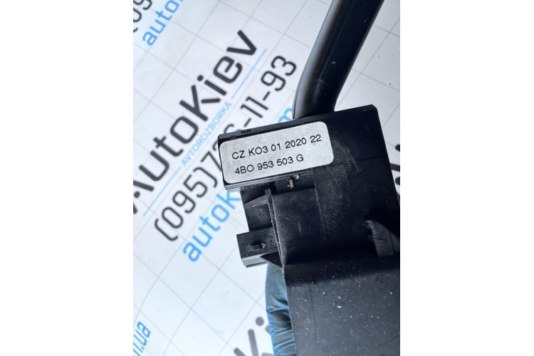 Переключатель стеклоочистителей подрулевой правый Skoda Octavia (A4 1U-) 2000-2011 4B0953503G