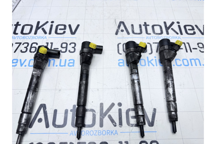 Дизельна форсунка Mercedes Benz W220 1998-2005 6130700187