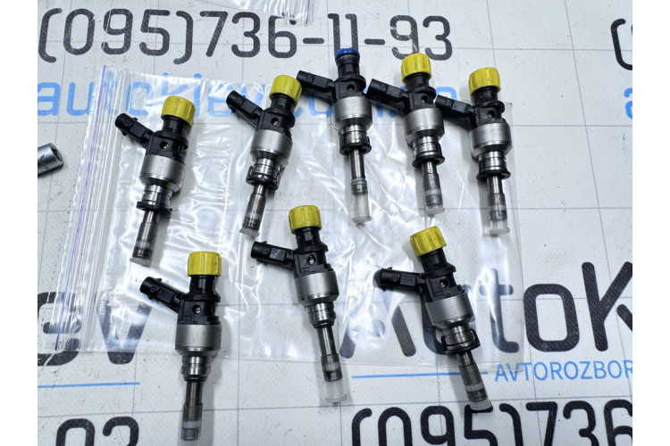 Форсунка паливна Mercedes Benz R172 SLK 2010-2016 A2710781123