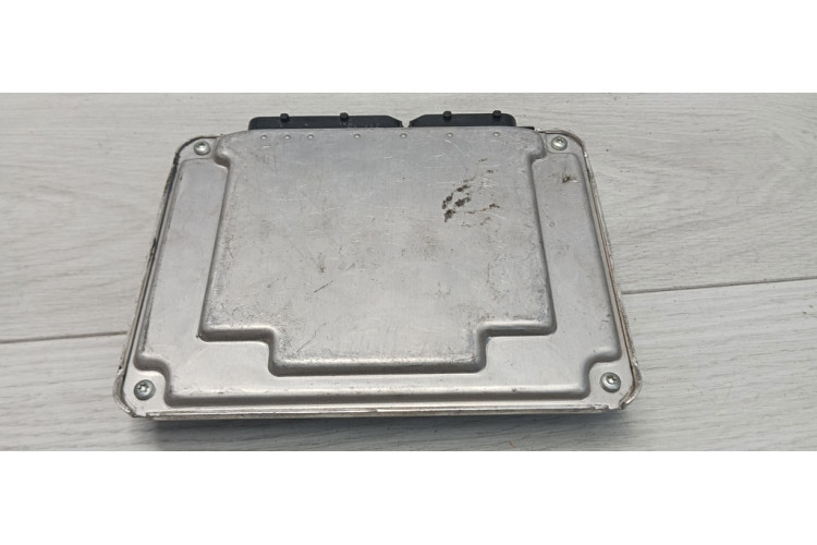 Блок керування двигуном Audi Allroad quattro 2000-2005 8E0907401J Блок керування двигуном Audi Allroad quattro 2000-2005 8E0907401J