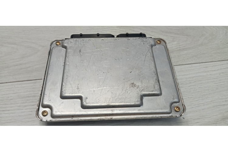 Блок керування двигуном Audi A4 [B6] 2000-2004 8E0907401