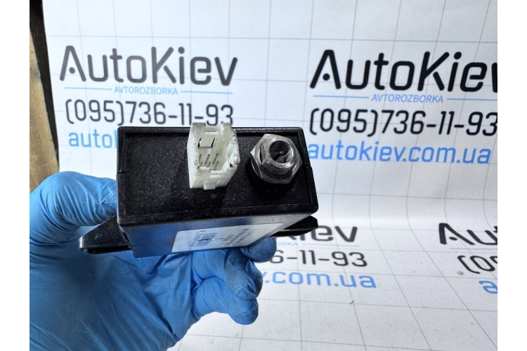 Блок керування антени webasto Audi A8 [4D] 1999-2002 4D0909509