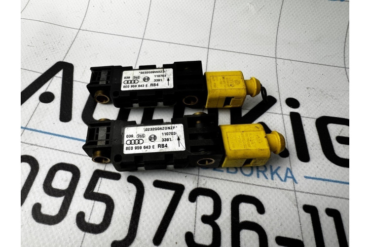Датчик удару Airbag Audi A4 [B6] 2000-2004 8E0959643A