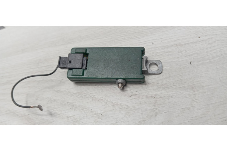 Підсилювач антени Audi Allroad quattro 2000-2005 4B9035225B Підсилювач антени Audi Allroad quattro 2000-2005 4B9035225B