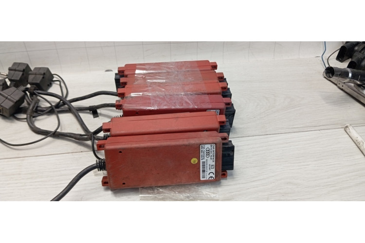 Електронний блок управління інтерфейсом Seat Ibiza V 2008-2017 4B0862335B