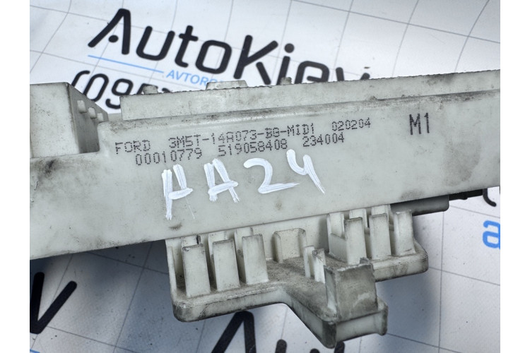 Блок предохранителей Ford C-MAX 2003-2010 3M5T14A073BG