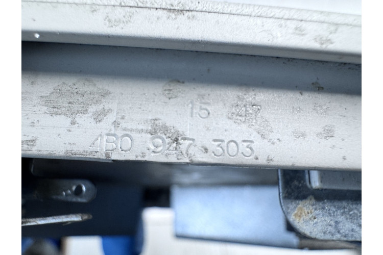 Плафон салонний Audi A6 [C5] 1997-2004 4B0947303