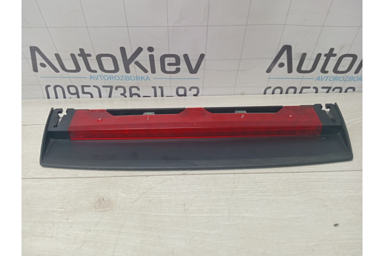 Додатковий стоп сигнал Audi A8 [4H] 2010-2017 4H0945097A