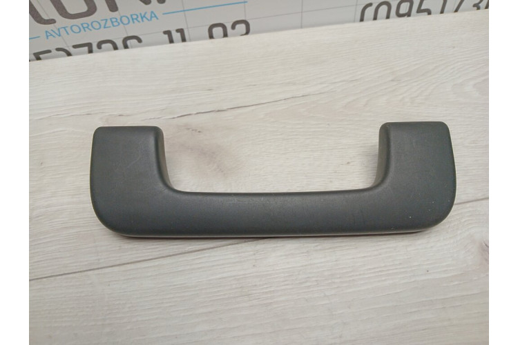 Ручка внутрішня стельова Seat Exeo 2009-2013 8E0857607 Ручка внутрішня стельова Seat Exeo 2009-2013 8E0857607