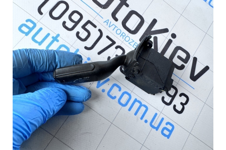 Перемикач круїз контролю підрульової Seat Exeo 2009-2013 4E0953521 Перемикач круїз контролю підрульової Seat Exeo 2009-2013 4E0953521