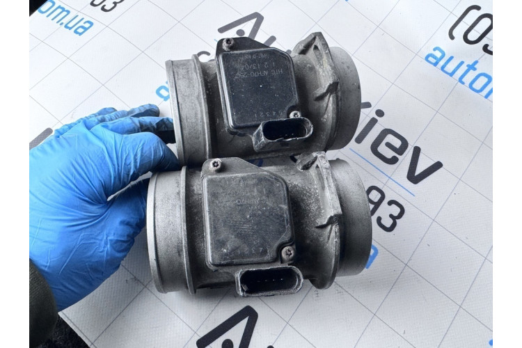 Датчик масової витрати повітря Audi A8 [4D] 1999-2002 059906461D