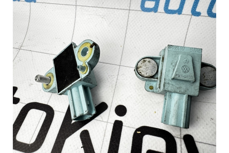 Датчик удара двери Airbag Audi A6 [C6,4F] 2004-2011 4F0955557