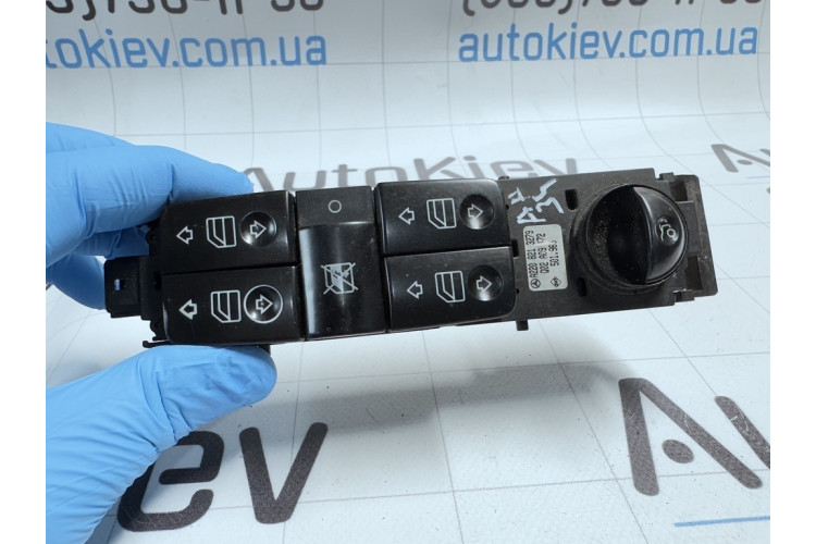 Блок кнопок управления стеклоподъемниками Mercedes Benz W220 1998-2005 A2208213279