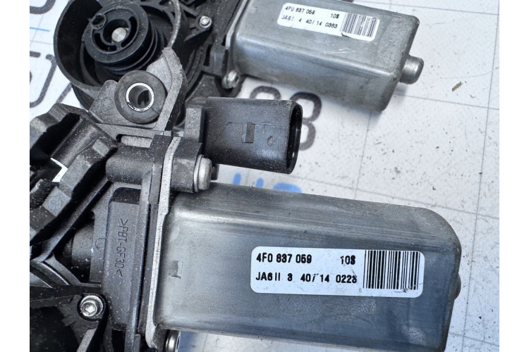 Доводчик дверей Audi Allroad quattro 2006-2012 4F0837059 Доводчик дверей Audi Allroad quattro 2006-2012 4F0837059