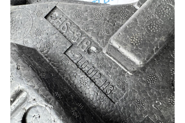 Органайзер з інструментом та комплектом секреток Porsche Cayenne 2003-2010 7L0012113