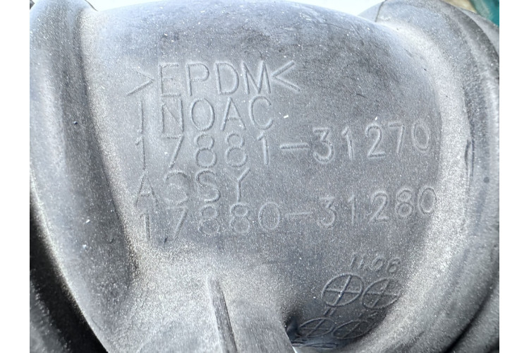 Патрубок повітряного фільтра Lexus ES 2012-2018 1788131270