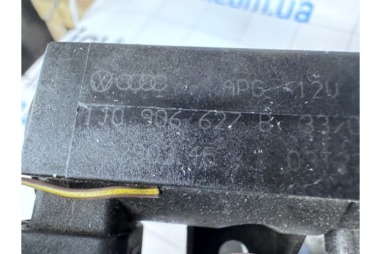 Клапан електромагнітний перепускний Skoda Superb 2002-2008 1J0906627B Клапан електромагнітний перепускний Skoda Superb 2002-2008 1J0906627B