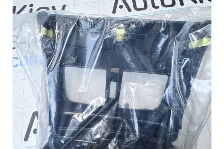 Накладка Lexus ES 2012-2018 5892133150