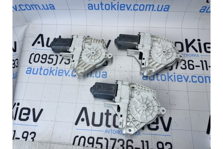 Моторчик склопідйомника Porsche Cayenne 2010-2017 8K0959801B Моторчик склопідйомника Porsche Cayenne 2010-2017 8K0959801B