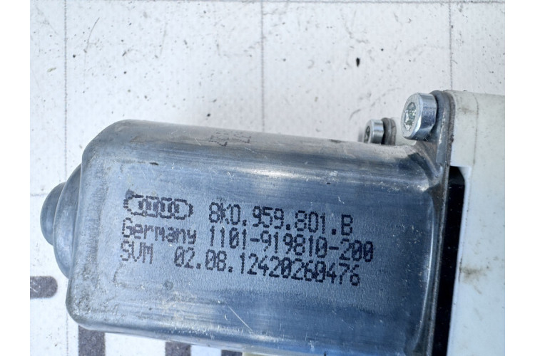 Моторчик склопідйомника Porsche Cayenne 2010-2017 8K0959801B Моторчик склопідйомника Porsche Cayenne 2010-2017 8K0959801B