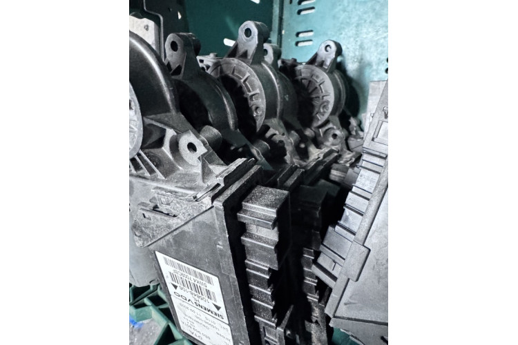 Моторчик склопідйомника двері задньої Audi A4 [B7] 2005-2007 8E0959801A