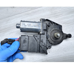 Електродвигун склопідйомника задній VW Passat [B5] 1996-2000