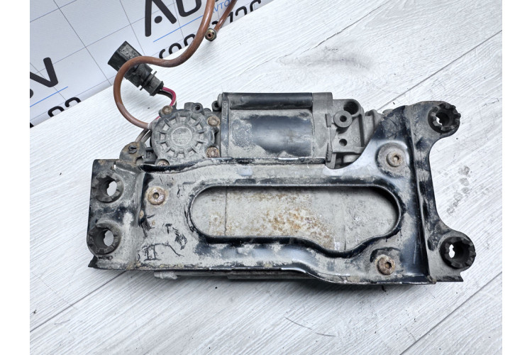 Компресор пневматичного підкачування амортизаторів Audi A8 (4.2 FSI) S8 D4 4H 2010-2017 4H0616005C