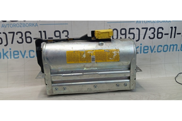 Подушка безпеки пасажирська (в торпедо) Skoda Superb 2002-2008 3B0880204H Подушка безпеки пасажирська (в торпедо) Skoda Superb 2002-2008 3B0880204H