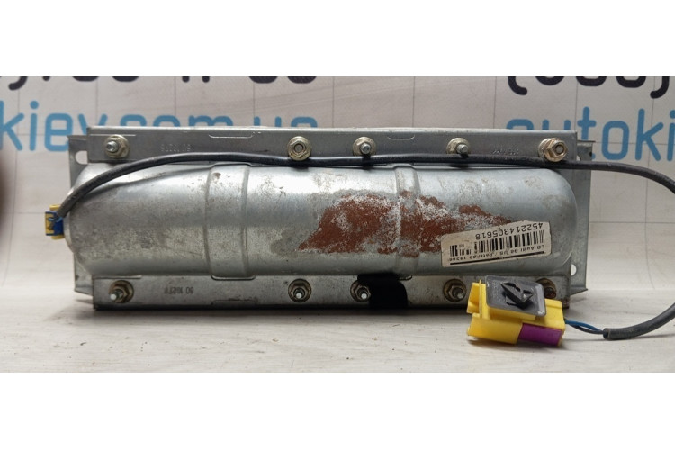 Подушка безпеки пасажирська в торпедо Audi A4 [B6] 2000-2004 8E0880204B