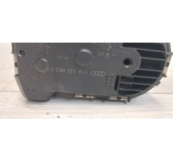 Дросельна заслінка у зборі Audi A8 [4E] 2002-2010