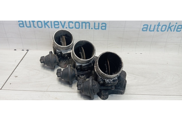 Дросельна заслінка Audi A4 [B5] 1994-2001 8D0145950C