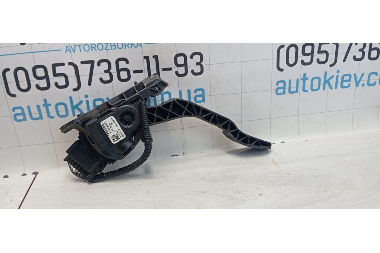 Педаль газу Volvo V60 2011-2018 31329062 Педаль газу Volvo V60 2011-2018 31329062