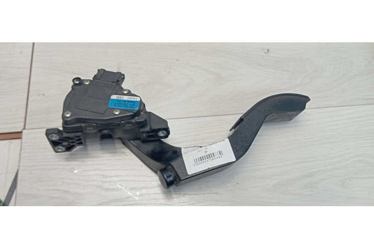 Педаль газу Skoda Superb 2002-2008 8D1723523F Педаль газу Skoda Superb 2002-2008 8D1723523F