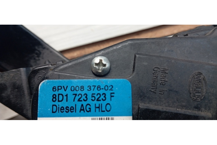 Педаль газу Skoda Superb 2002-2008 8D1723523F Педаль газу Skoda Superb 2002-2008 8D1723523F