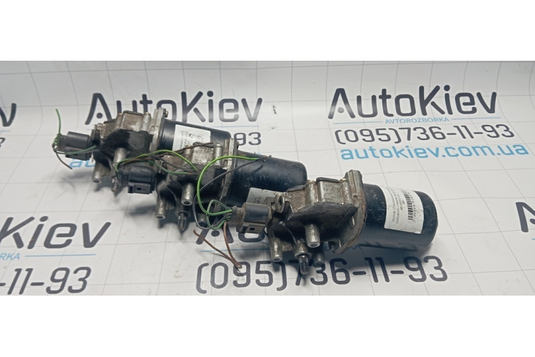 Моторчик стеклоочистителя передний Audi Allroad quattro 2000-2005 4B1955113A