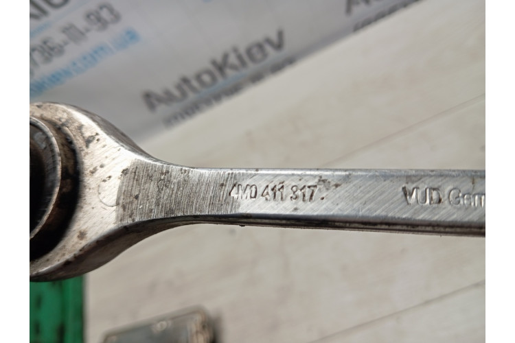 Стійка переднього стабілізатора Porsche Macan 2013> 4M0411317