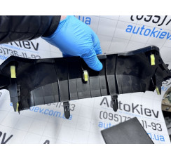 Накладка кузова усередині Lexus ES 2012-2018