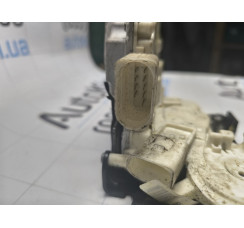 Замок двери задней левой Audi A8 [4H] 2010-2017