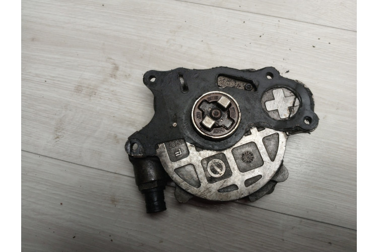 Насос вакуумный Audi A1 (8X) 2010-2018 03L145100G