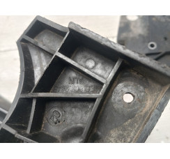 Напрямна переднього бампера права Audi A6 [C5] 1997-2004