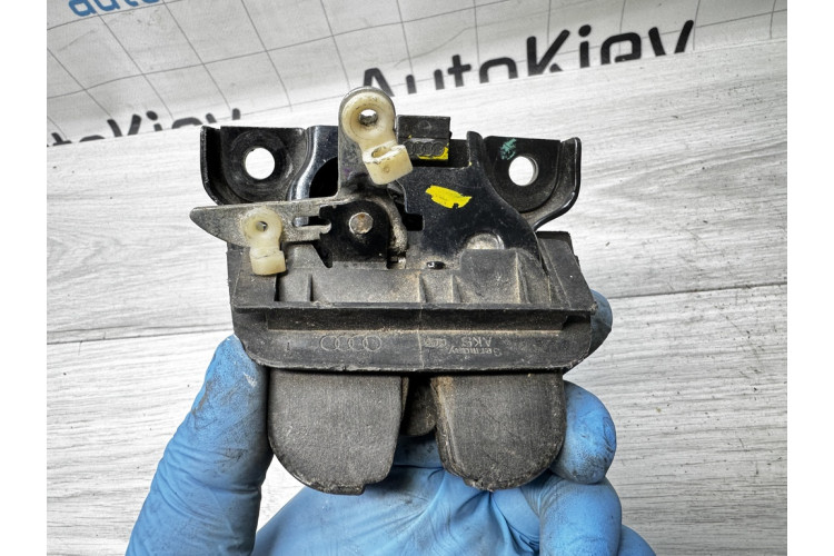 Замок кришки багажника Audi A4 [B6] 2000-2004 4B9827505E
