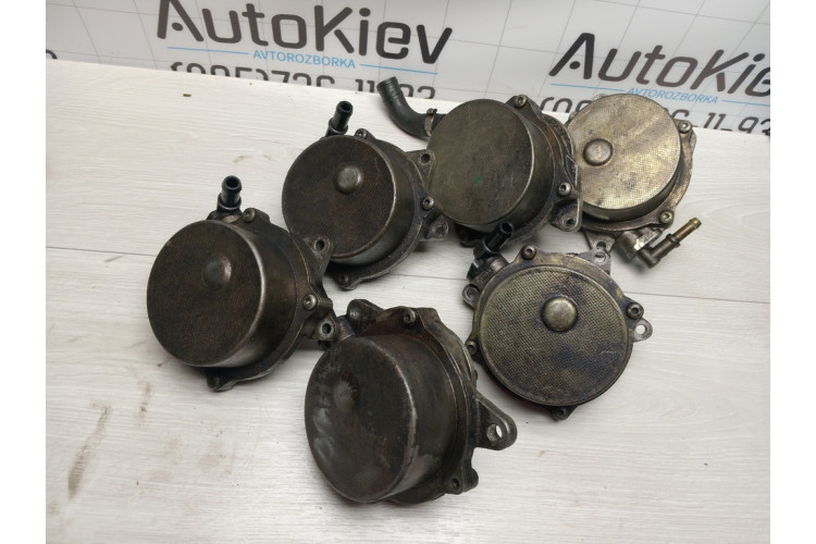 Вакуумний насос Audi A8 [4D] 1999-2002 057145100C